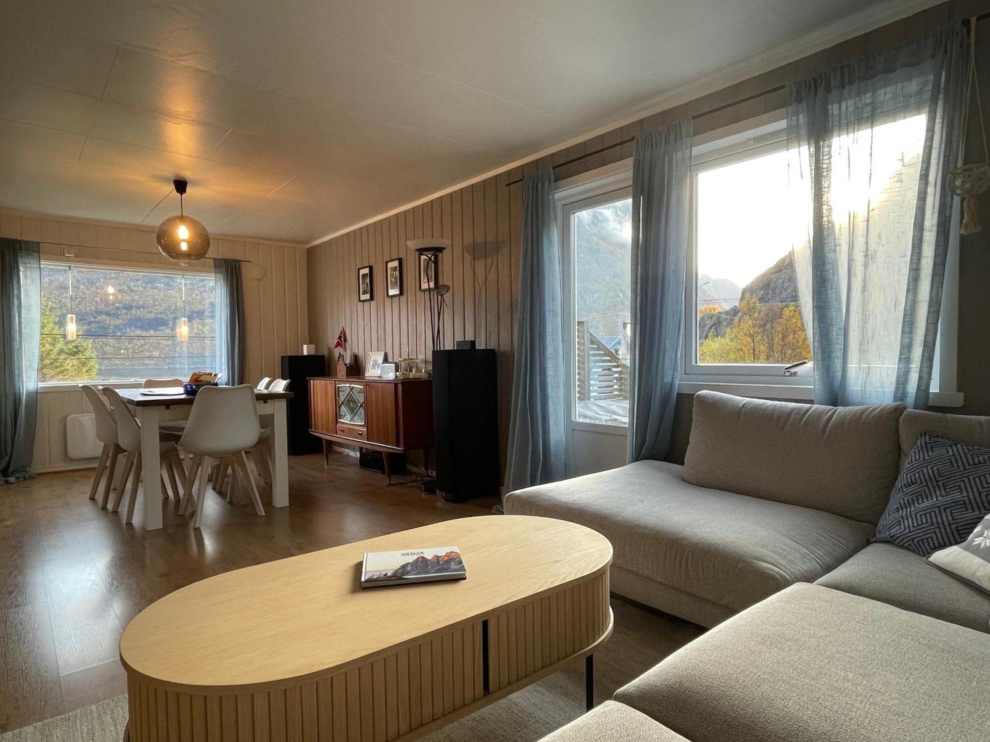 Segla - With View Of Fjord Lodge *